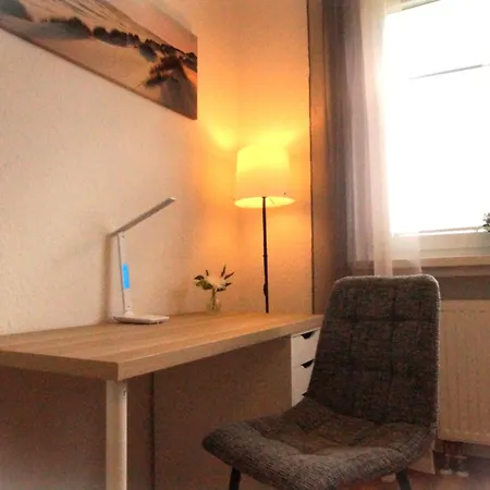 Work & 3 Apartment *